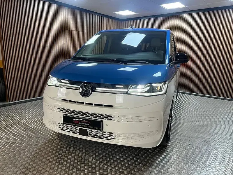 Usado VW Multivan Life 218 CV (160 kW) 2022 Blanco Monovolumen