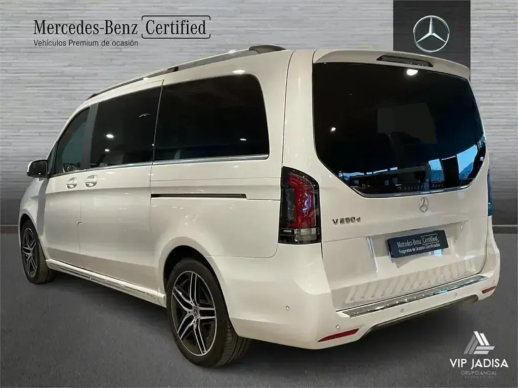 Usado Mercedes V250 Avantgarde 190 CV (139 kW) 2025 Blanco Monovolumen