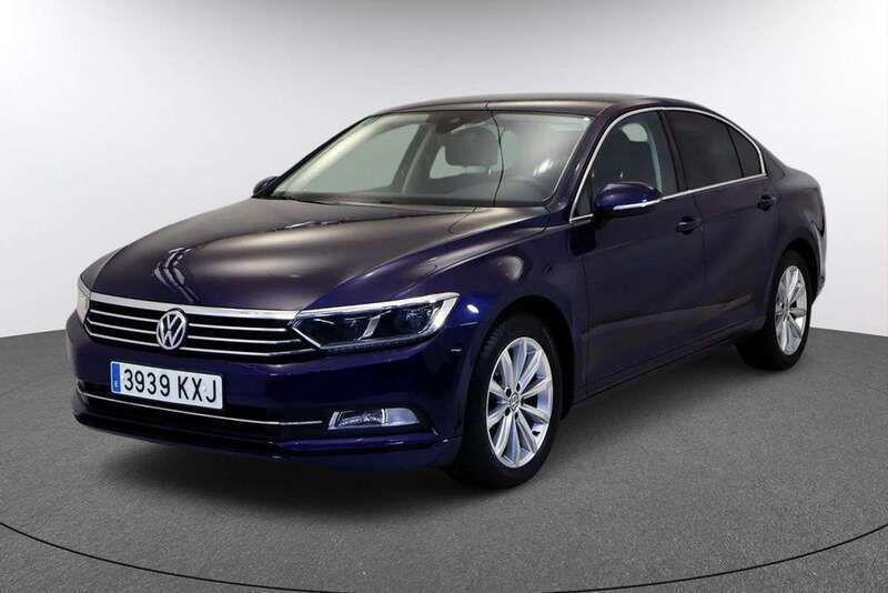 Azul Usado 2019 VW Passat Advance Berlina | 16.910 € (Precio justo) - Imagen 1/4