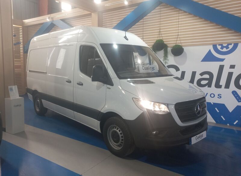 Blanco Usado 2023 Mercedes Sprinter Van | 30.990 € (Buen precio) - Imagen 1/4