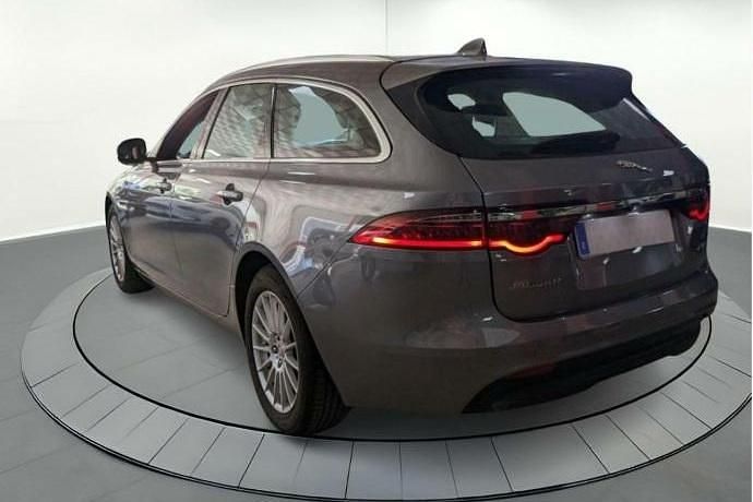 Usado Jaguar XF Sportbrake Prestige 161 CV (118 kW) 2019 Familiar
