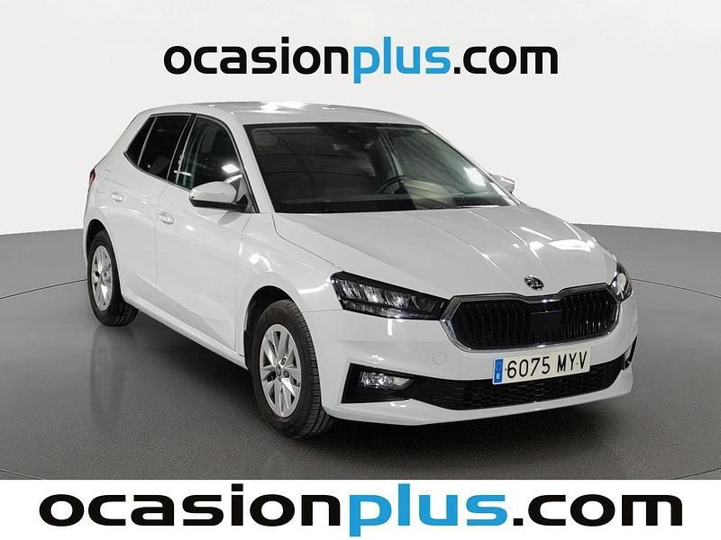 Usado Skoda Fabia Selection 95 CV (69 kW) 2025 Blanco Utilitario