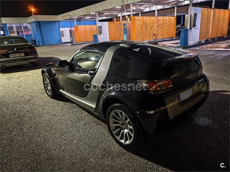 Usado Smart Roadster 82 CV (60 kW) 2004 Negro Descapotable