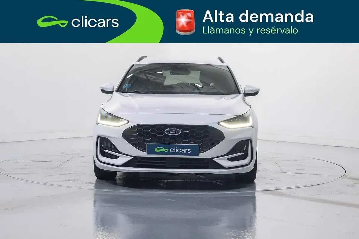 Usado Ford Focus Active 125 CV (91 kW) 2024 Azul Familiar