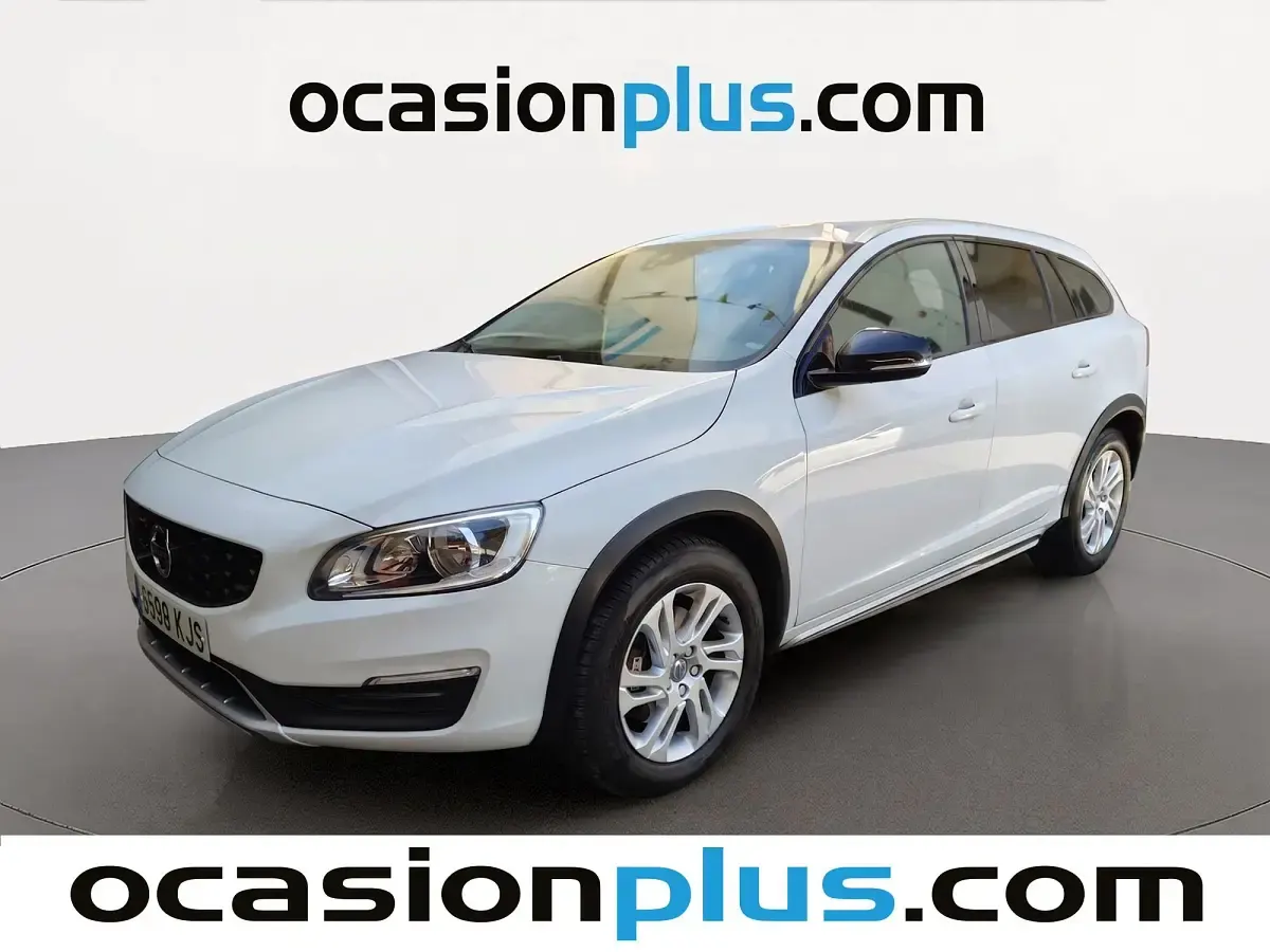 Usado Volvo V60 CC Momentum 150 CV (110 kW) 2018 Familiar