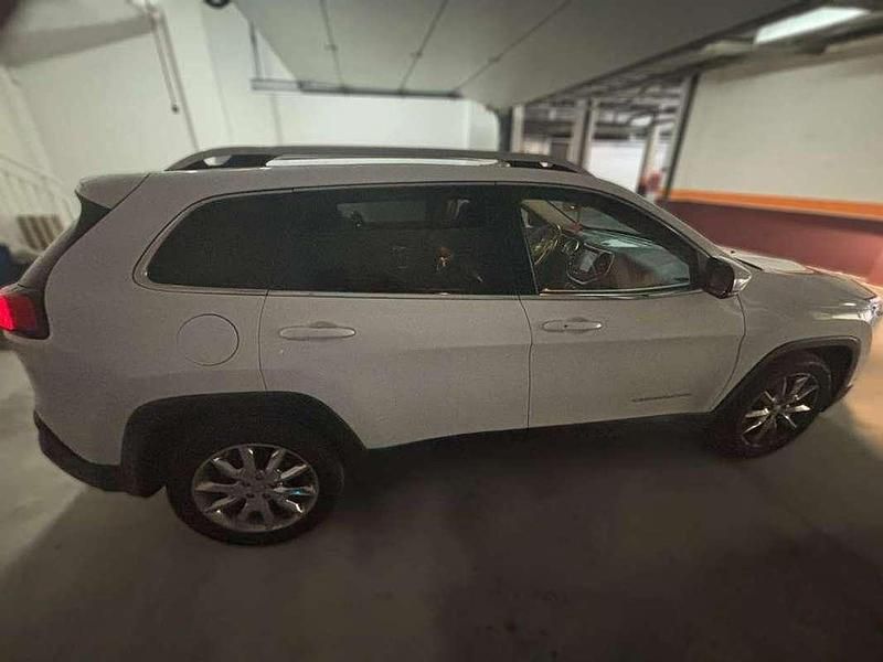 Usado Jeep Cherokee Limited 143 CV (105 kW) 2013 Blanco SUV