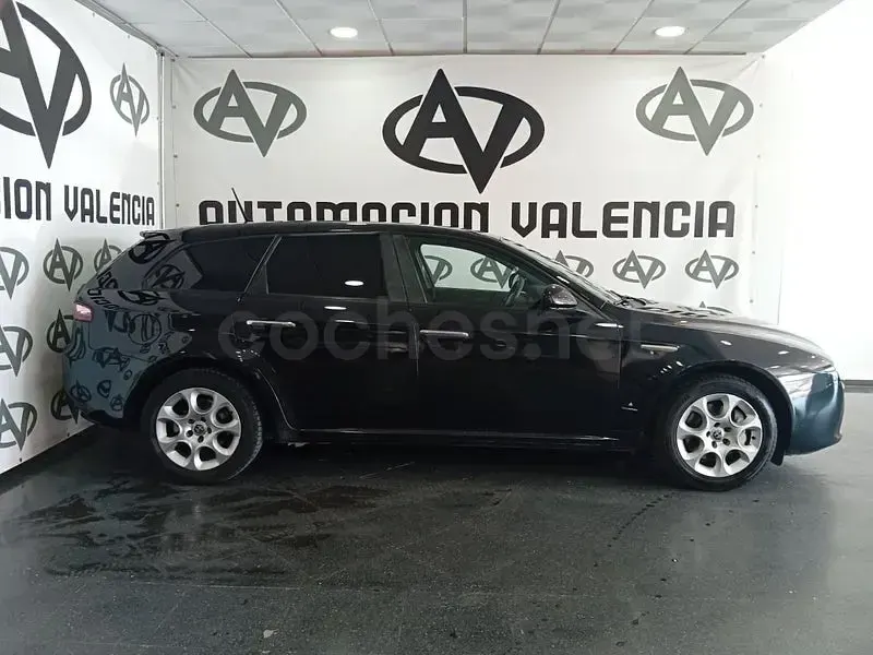 Usado Alfa Romeo 159 136 CV (100 kW) 2011 Negro Familiar