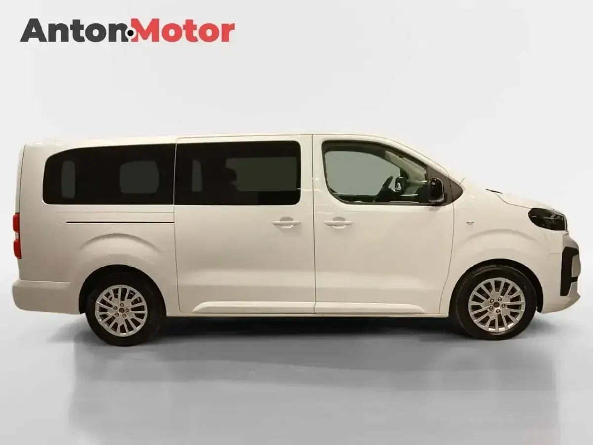 Usado Peugeot Traveller Business-Line 180 CV (132 kW) 2024 Blanco Monovolumen