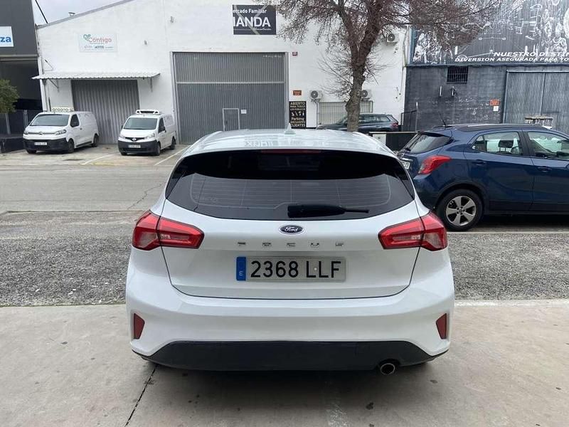Usado Ford Focus Trend+ 120 CV (88 kW) 2020 Blanco Utilitario