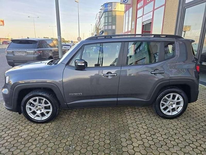 Usado Jeep Renegade Limited 131 CV (96 kW) 2023 Gris / plata SUV