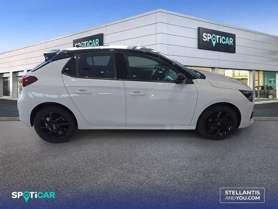 Usado Opel Corsa GS Line 101 CV (74 kW) 2022 Blanco Utilitario