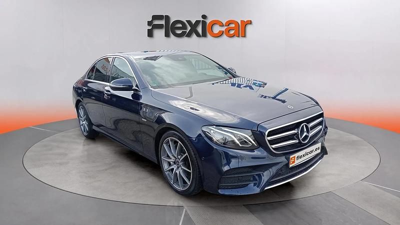 Usado Mercedes E220 194 CV (142 kW) 2020 Azul Berlina