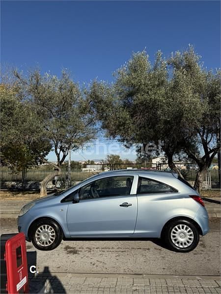 Usado Opel Corsa Essentia 75 CV (55 kW) 2009 Azul Berlina