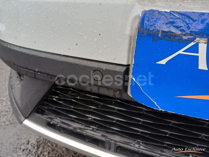 Usado Seat Leon 4Drive 110 CV (80 kW) 2015 Blanco Familiar