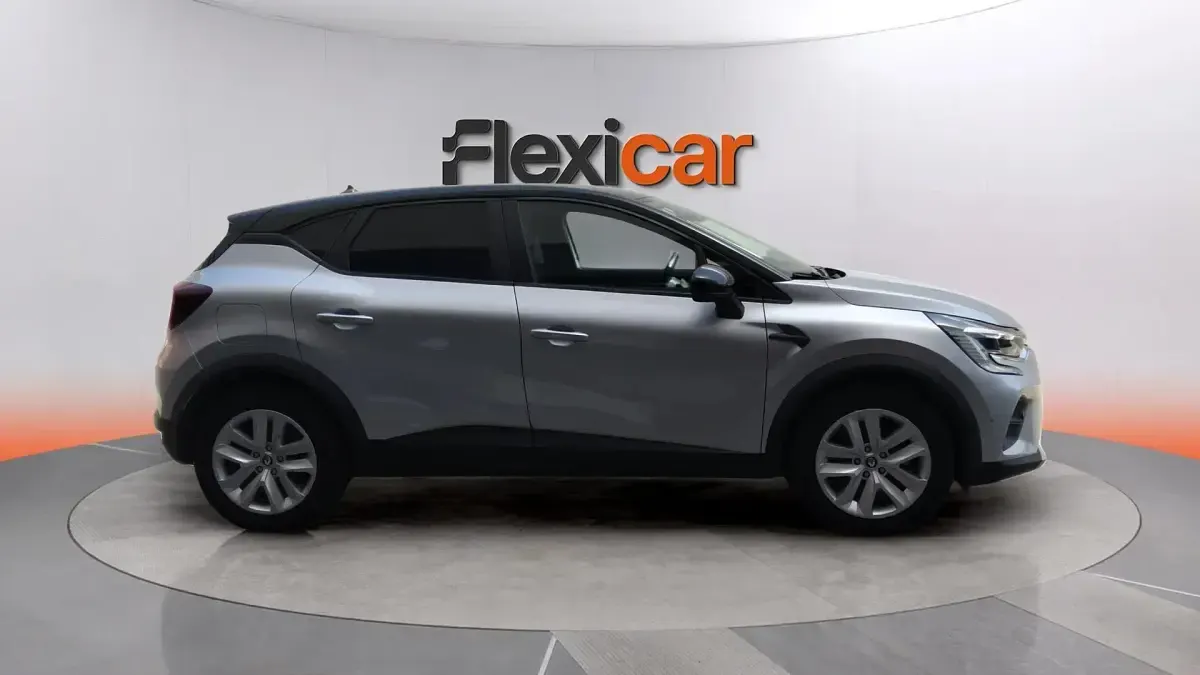 Usado Renault Captur Engineered 145 CV (106 kW) 2022 Gris SUV