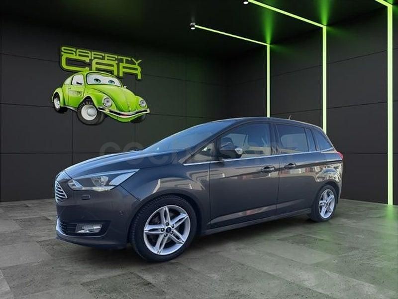 Usado Ford Grand C-Max Titanium 150 CV (110 kW) 2018 Gris / plata Monovolumen