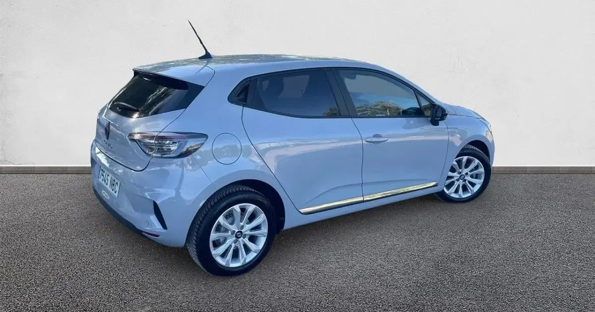 Usado Renault Clio Evolution 100 CV (73 kW) 2025 Utilitario