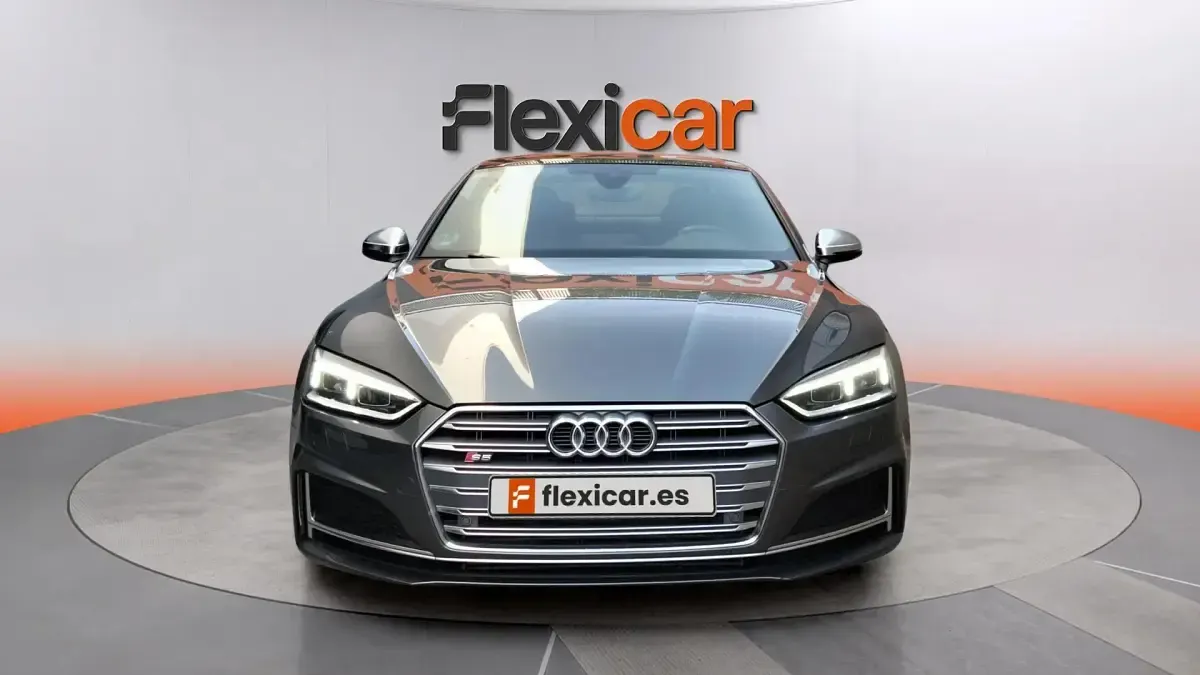 Usado Audi A5 Premium 354 CV (260 kW) 2018 Gris Coupe