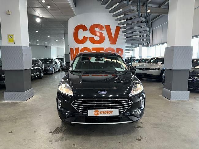 Usado Ford Kuga ST-Line 190 HP (139 kW) 2023 Preto SUV