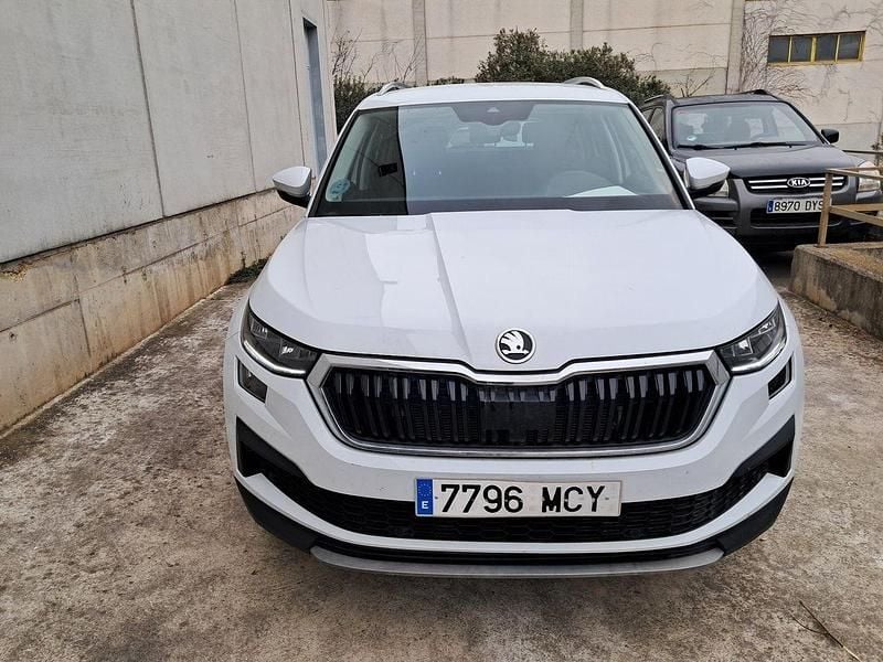 Usado Skoda Kodiaq Ambition 150 CV (110 kW) 2022 Blanco SUV
