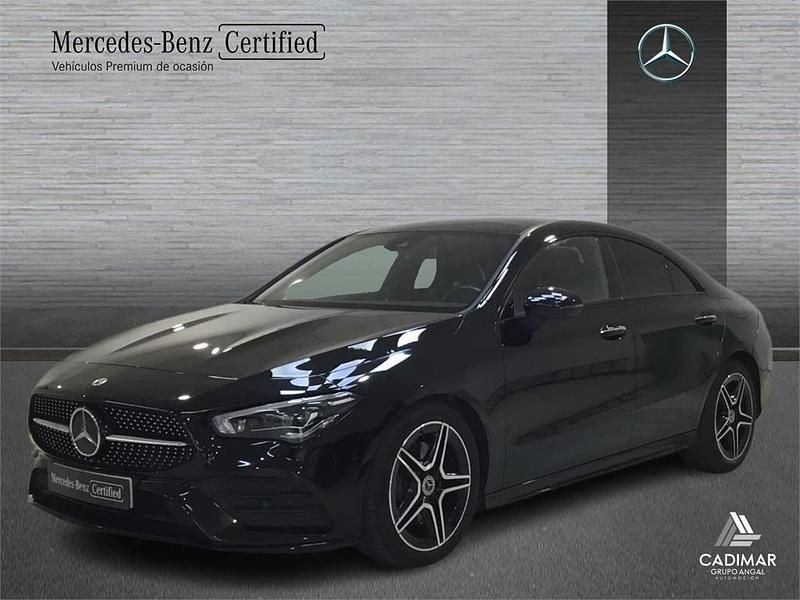 Usado Mercedes CLA200 AMG line 150 CV (110 kW) 2022 Negro noche Berlina