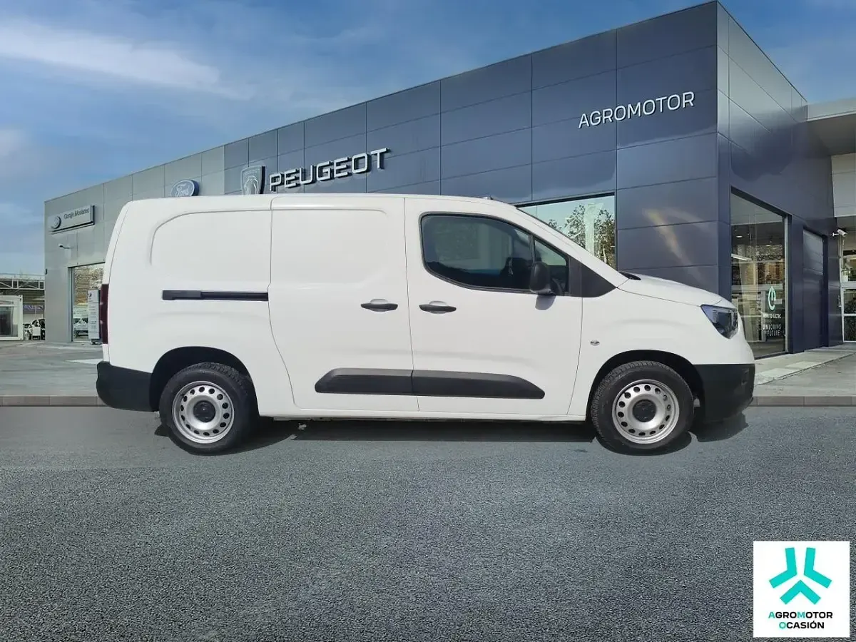 Usado Opel Combo 102 CV (75 kW) 2021 Blanco Monovolumen