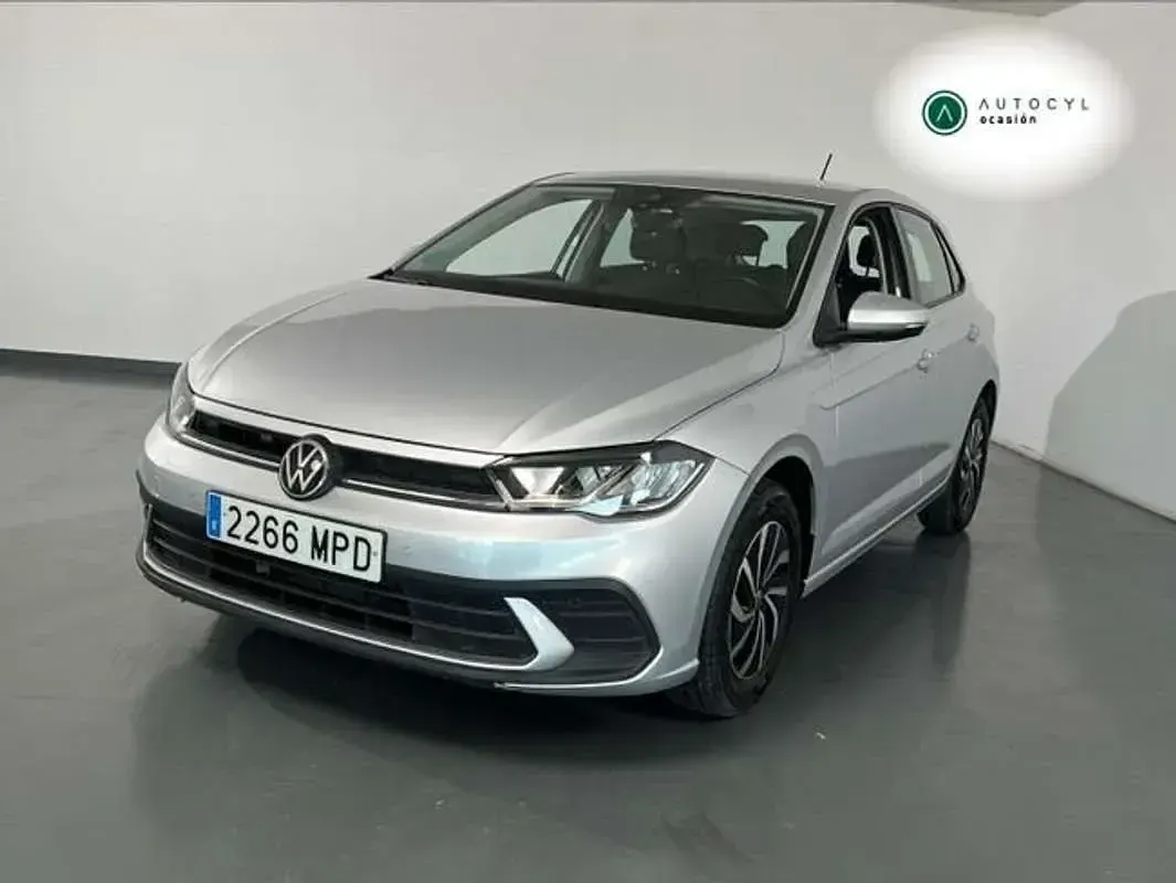 Usado VW Polo 95 CV (69 kW) 2024 Gris Utilitario