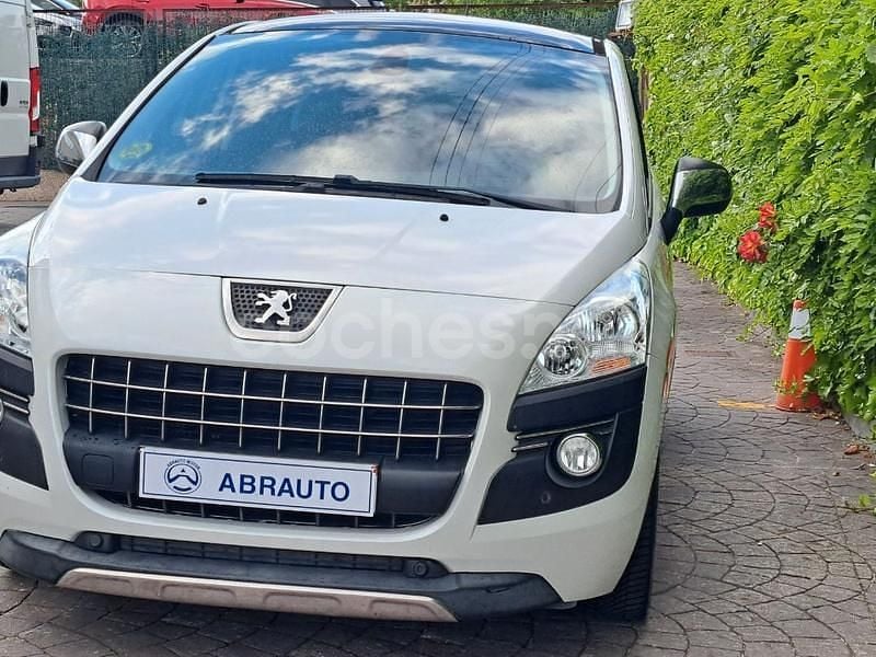 Usado Peugeot 3008 Active 115 CV (84 kW) 2013 Blanco Berlina