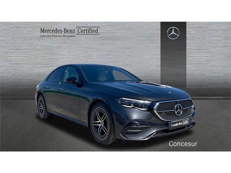 Usado Mercedes E220 197 CV (144 kW) 2025 Gris Berlina