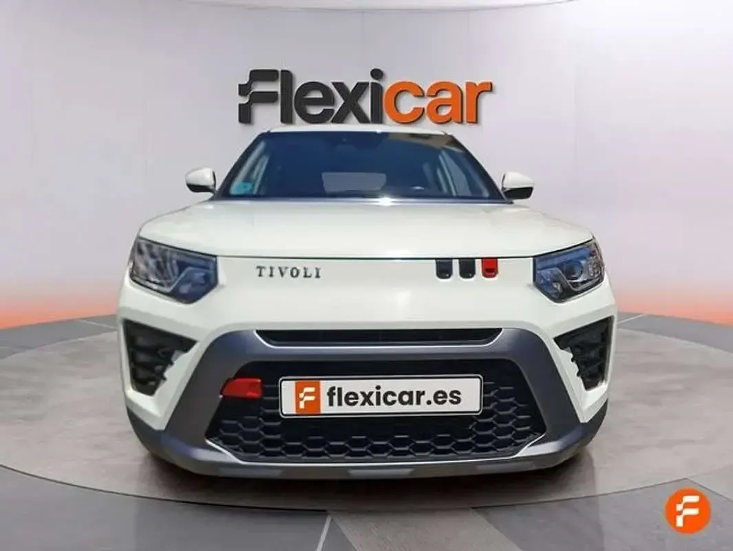 Usado SsangYong Tivoli 163 CV (119 kW) 2024 Blanco SUV