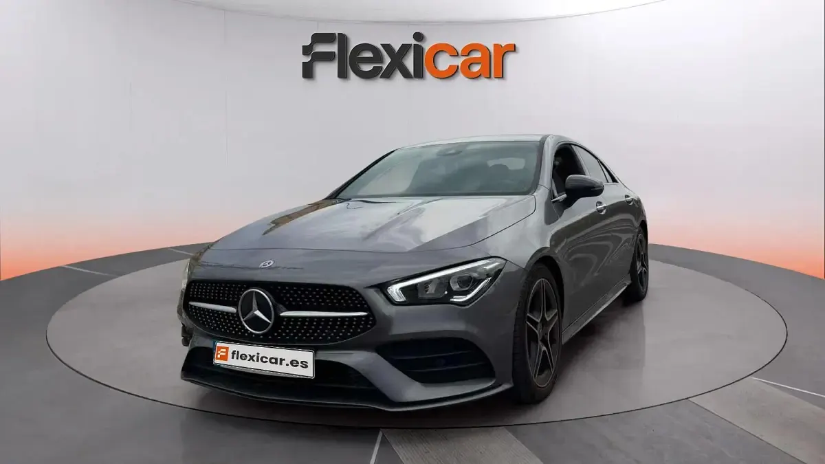 Usado Mercedes CLA200 150 CV (110 kW) 2023 Gris Coupe