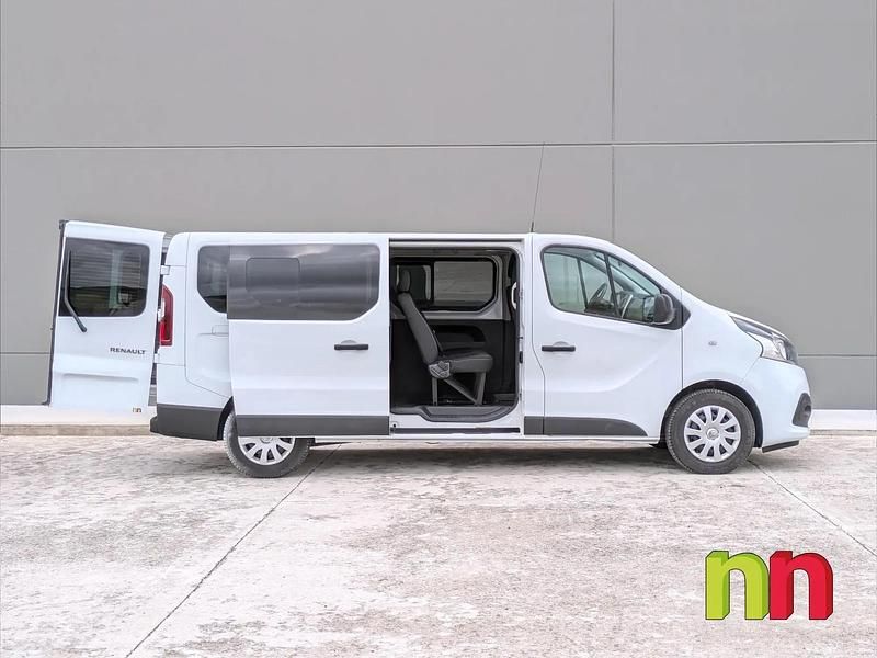 Begagnad Renault Trafic 125 HK (91 kW) 2018 Vit Minibuss