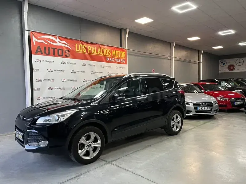 Usado Ford Kuga Trend 150 CV (110 kW) 2016 Negro SUV