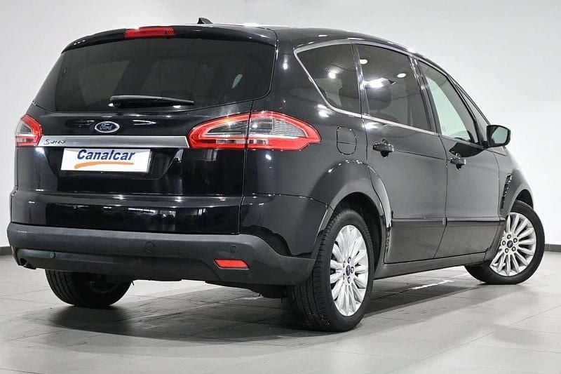 Usado Ford S-MAX Trend 140 CV (102 kW) 2013 Negro Monovolumen