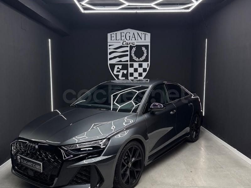 Usado Audi RS3 400 CV (294 kW) 2025 Gris / plata Berlina