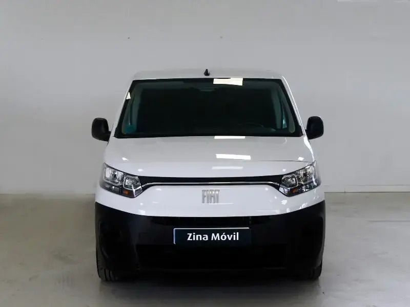 Blanco Usado 2023 Fiat Doblò Monovolumen | 18.990 € - Imagen 1/4