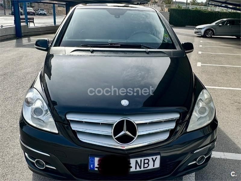 Usado Mercedes B200 140 CV (102 kW) 2009 Negro Monovolumen