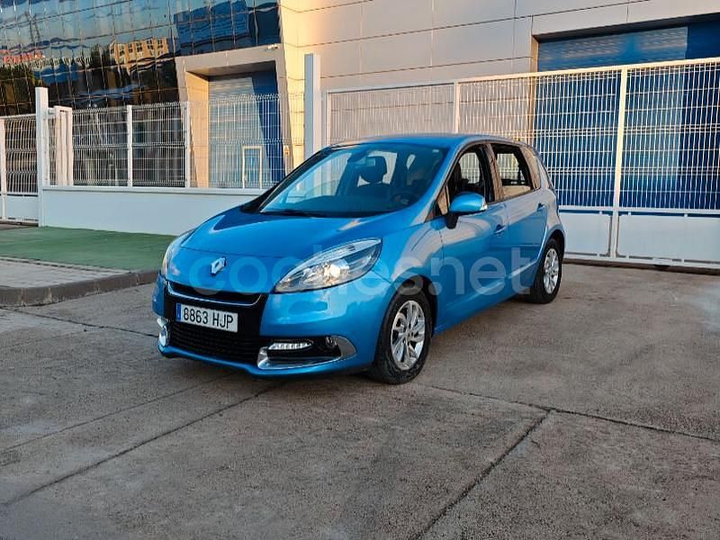 Usado Renault Grand Scénic III Dynamique 110 CV (80 kW) 2012 Azul Monovolumen