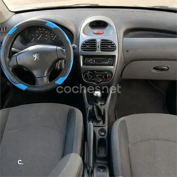 Usado Peugeot 206 75 CV (55 kW) 2008 Azul Berlina