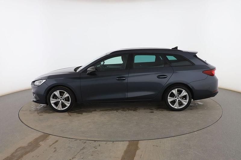 Usado Seat Leon FR 150 CV (110 kW) 2020 Gris Familiar
