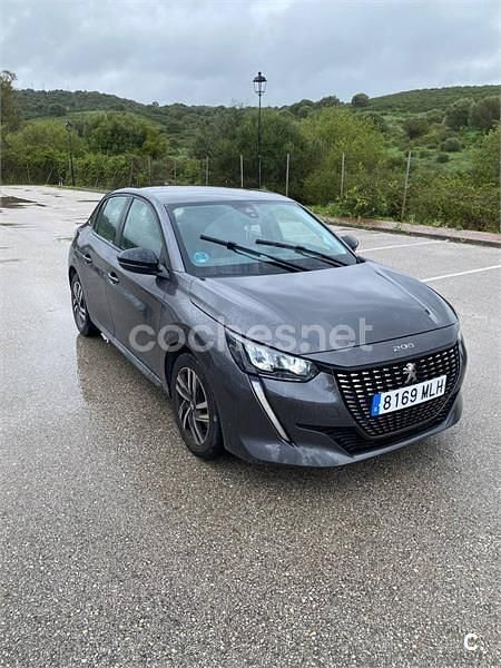 Usado Peugeot 208 Active 100 CV (73 kW) 2023 Gris / plata Utilitario