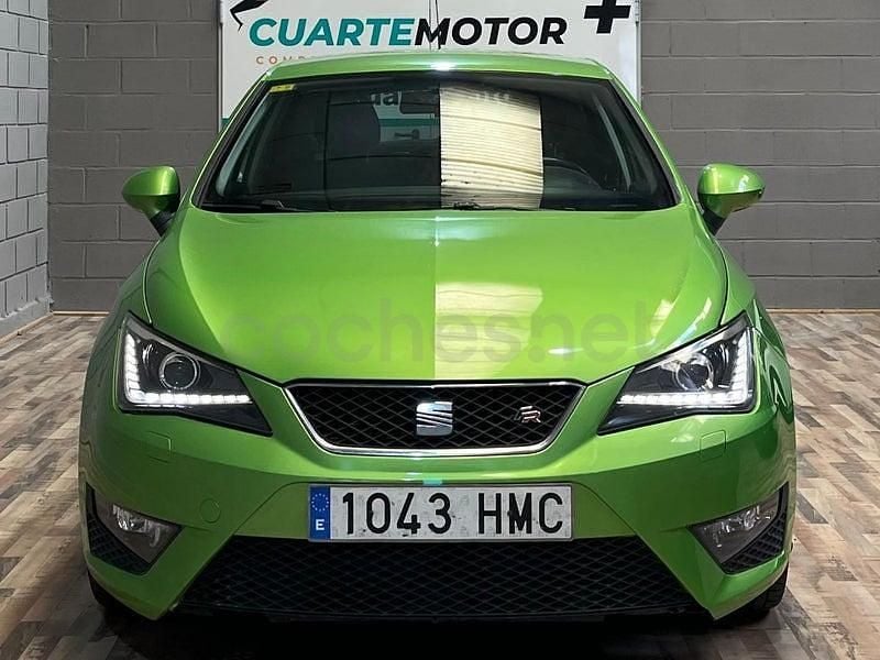 Usado Seat Ibiza FR 105 HP (77 kW) 2012 Verde Sedan
