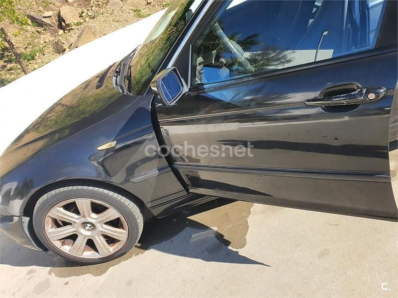 Usado BMW 320 163 CV (119 kW) 2006 Negro Familiar