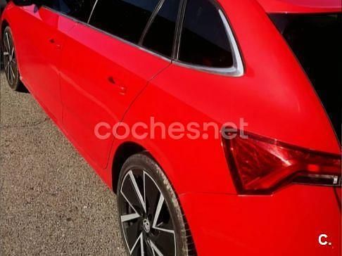 Usado Skoda Scala Sport 150 HP (110 kW) 2019 Vermelho Citadino