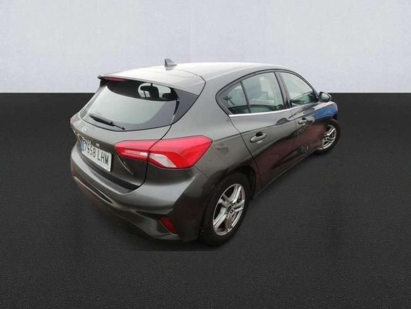 Usado Ford Focus Trend+ 120 CV (88 kW) 2020 Gris Utilitario