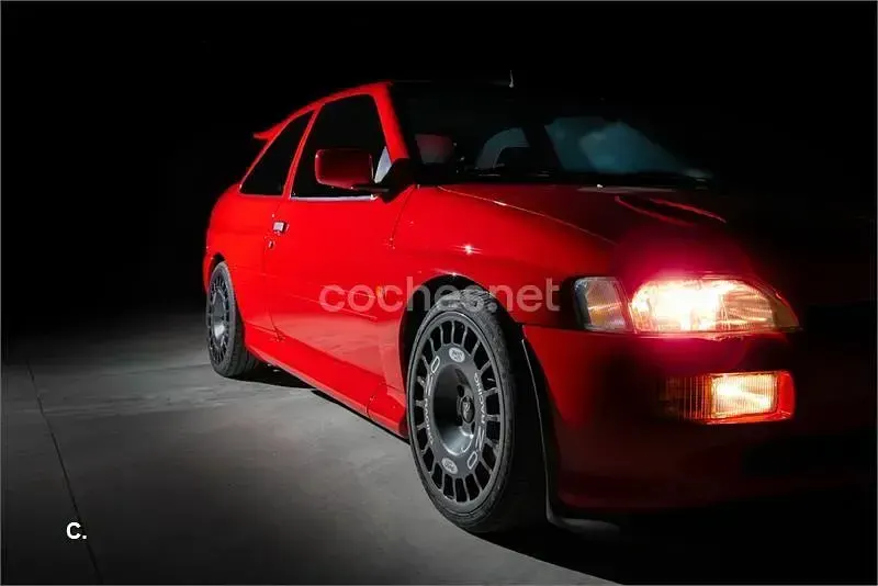 Usado Ford Escort 227 CV (166 kW) 1993 Rojo Berlina