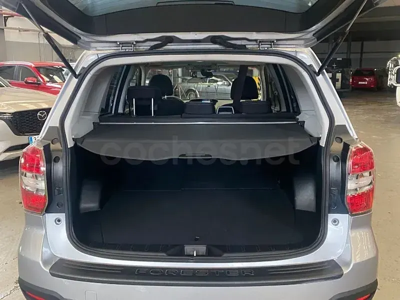 Usado Subaru Forester Sport 148 CV (108 kW) 2015 Gris / plata SUV