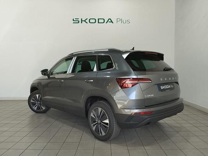 Usado Skoda Karoq Selection 150 CV (110 kW) 2025 Gris SUV