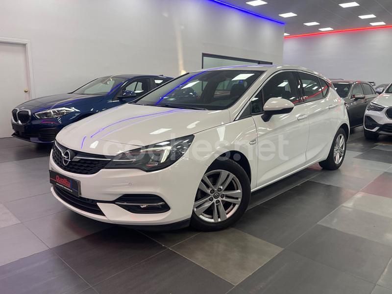 Blanco Usado 2020 Opel Astra Berlina | 11.800 € (Precio justo) - Imagen 1/4
