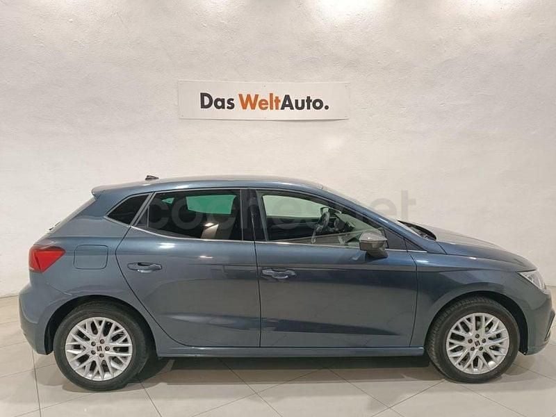 Usado Seat Ibiza 116 CV (85 kW) 2025 Gris Berlina